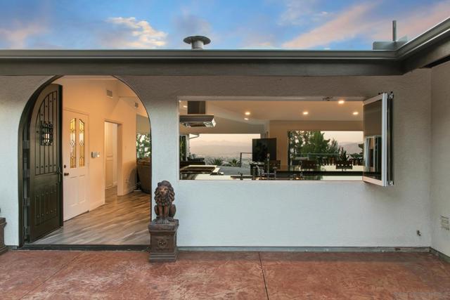 5030 Helix Ter, La Mesa CA: https://media.crmls.org/mediaz/c06b937b-f869-4d18-ae64-1e1769d27387.jpg