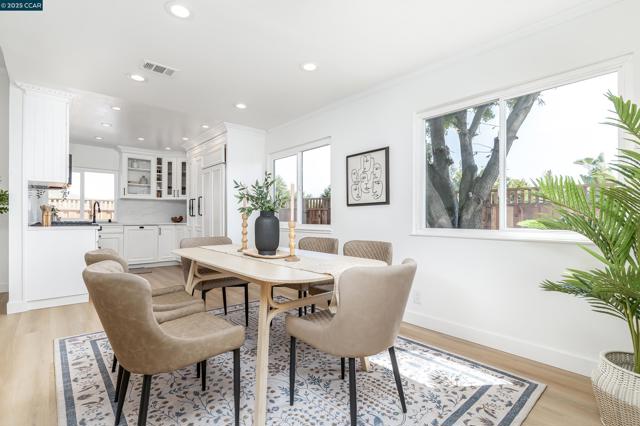 1400 Granada St, Vallejo CA: https://media.crmls.org/mediaz/c06c35fb-e81e-46b4-9384-40fb727c2676.jpg