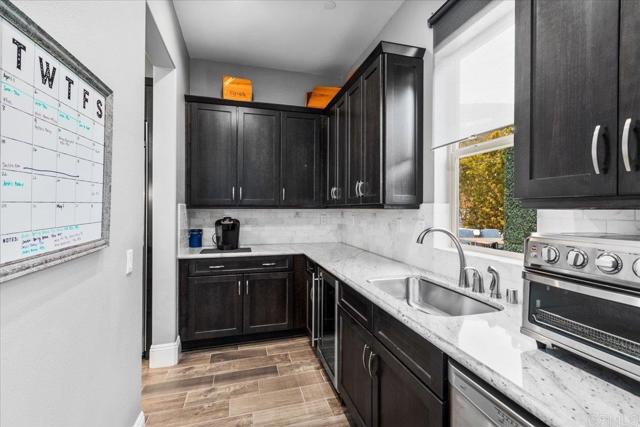 543 Ledge Street, San Marcos CA: https://media.crmls.org/mediaz/c06ded11-d2f2-44d0-ab5b-4ff9eb1ad190.jpg