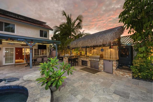 10976 Pallon Way, San Diego CA: https://media.crmls.org/mediaz/c06e5c24-14c2-4a9a-bac8-1f412354c68a.jpg