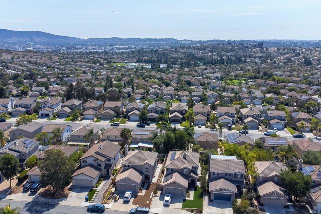 858 Via Barquero, San Marcos CA: https://media.crmls.org/mediaz/c06f3425-b3b8-436c-a830-6081e31f9c34.jpg