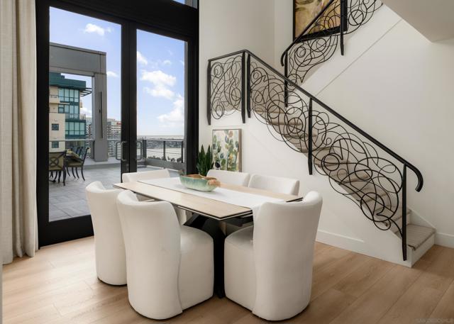 645 Front St, San Diego CA: https://media.crmls.org/mediaz/c06f3ff7-d1b8-462b-b3f0-6efdbca97553.jpg