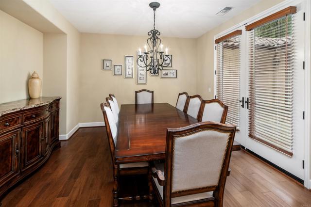 6851 Helenite Place, Carlsbad CA: https://media.crmls.org/mediaz/c06f85c2-86be-418d-80fa-e3507311cc42.jpg