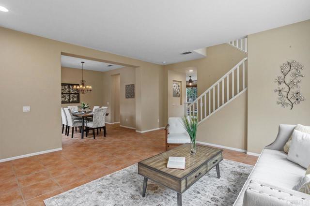 Detail Gallery Image 6 of 37 For 307 Calle De Portola, San Marcos,  CA 92078 - 3 Beds | 2/1 Baths