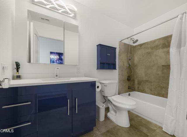 1210 S La Luna Avenue, Ojai CA: https://media.crmls.org/mediaz/c0704198-1b4b-49ce-a072-e9eb8f22fe6a.jpg