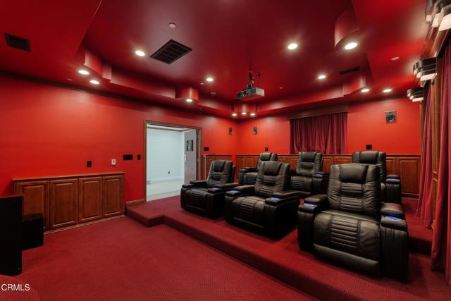 780 Greenridge Drive, La Canada Flintridge CA: https://media.crmls.org/mediaz/c0706111-bde1-4ef1-bf30-623e61b4e46b.jpg