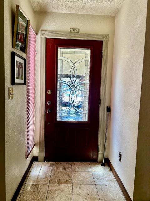 2071 Sunset View Place, San Jose CA: https://media.crmls.org/mediaz/c0706e08-9fcb-4596-87de-a5e14e1a77c7.jpg