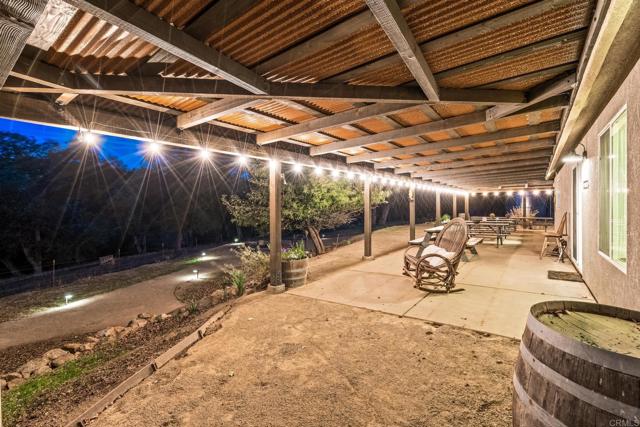 Image 34 of 69 For 25258 Black Canyon Road