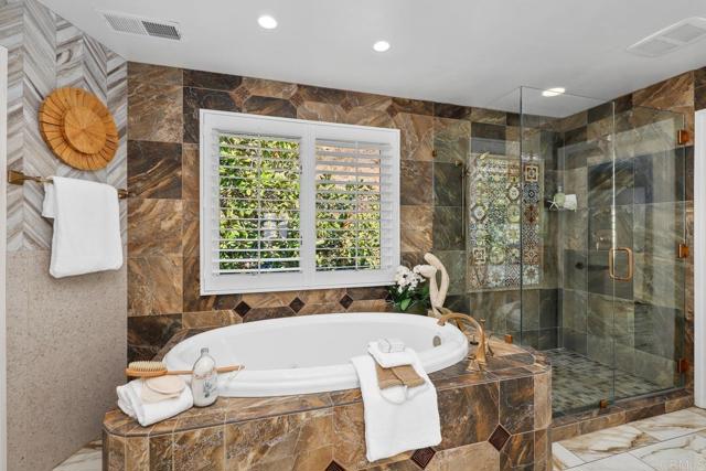 3698 Camino De Las Lomas, Vista CA: https://media.crmls.org/mediaz/c07207bc-1c5d-4678-a8dc-e70dd9078cc9.jpg