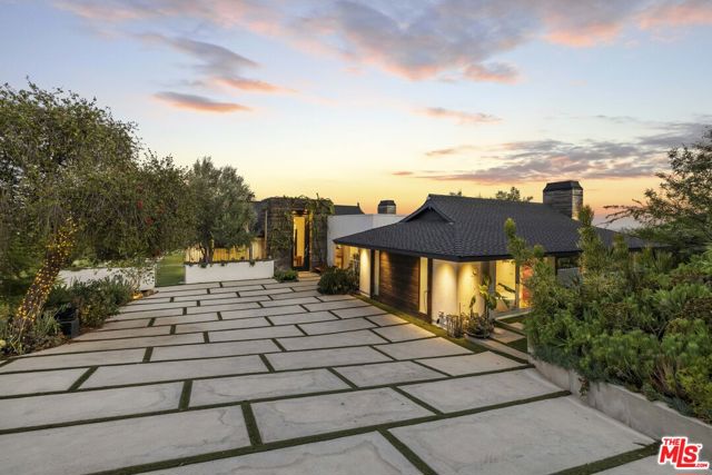 3 Bed Home for Sale in Los Angeles, California