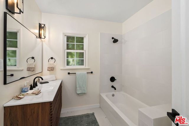 6916 Bellingham Avenue, North Hollywood CA: https://media.crmls.org/mediaz/c07358bf-2a54-45a5-92ef-4eb2285e1f96.jpg