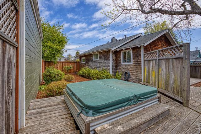 723 Pine Street, Santa Cruz CA: https://media.crmls.org/mediaz/c07436fb-b335-487d-b9a6-fd890c80f84f.jpg