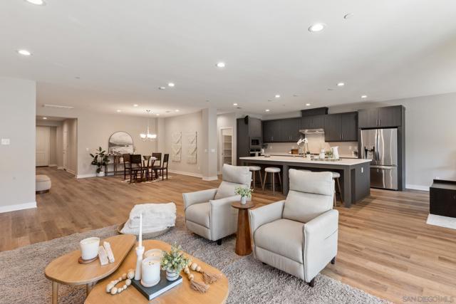 1525 Manzanita Hollows, Vista CA: https://media.crmls.org/mediaz/c074ae7b-26a3-4d7b-b02a-22575d563576.jpg