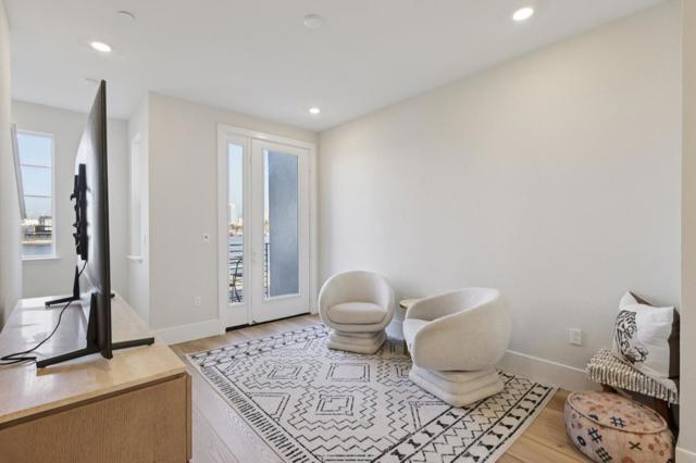 473 Sentinel Drive, Alameda CA: https://media.crmls.org/mediaz/c074b8dc-3537-46d3-88fb-37256f20b368.jpg