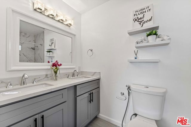 10236 S 1st Avenue, Inglewood CA: https://media.crmls.org/mediaz/c075e5cf-8813-43d7-9828-310b5e7d3f06.jpg