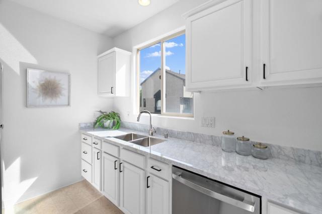 25118 Angelina Lane, Hayward CA: https://media.crmls.org/mediaz/c0763eea-fd13-47e3-b696-b43a08cec0f8.jpg