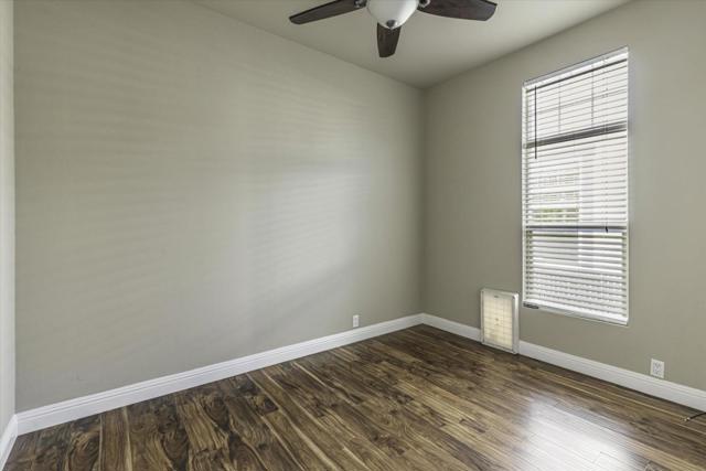 3660 Walnut Boulevard, Brentwood CA: https://media.crmls.org/mediaz/c07693a3-e685-415e-b73f-3cf6bb97b1aa.jpg