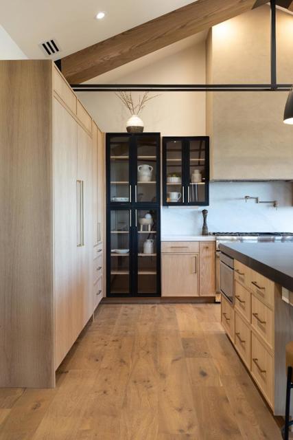 150 Brookwood Road, Woodside CA: https://media.crmls.org/mediaz/c0774a77-3da1-433c-b3b7-15ea859c9ec6.jpg