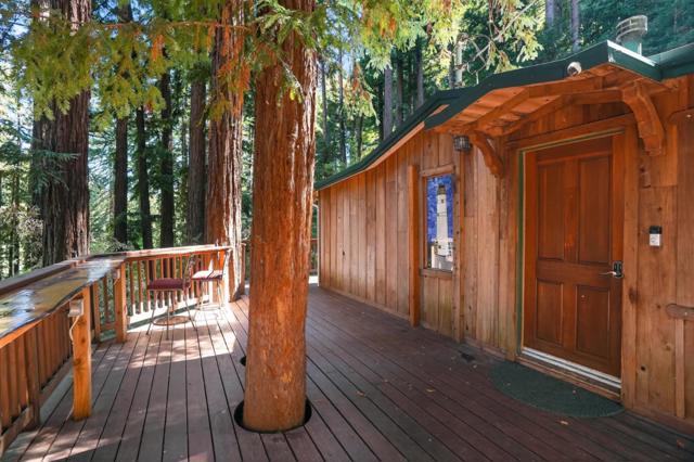 11033 Sequoia Avenue, Felton CA: https://media.crmls.org/mediaz/c0776d37-553d-41e7-83ab-88ec1cbd578a.jpg