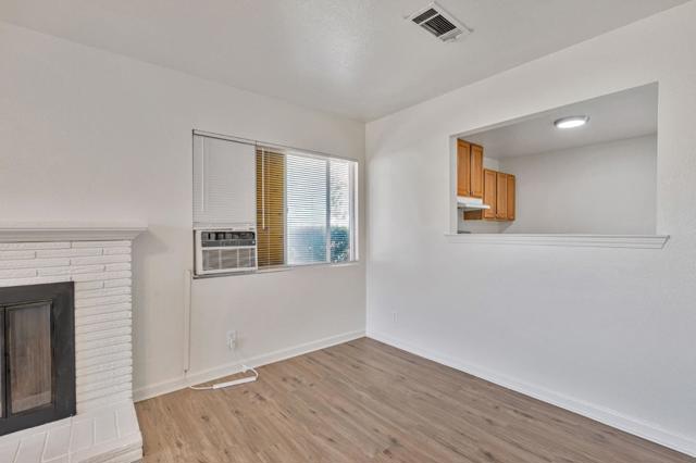 2842 N First Street, Fresno CA: https://media.crmls.org/mediaz/c078c5cb-cb72-4e36-809f-f84ceb2ff067.jpg