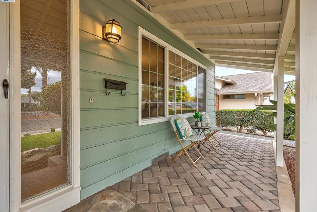 40803 Blacow Rd, Fremont CA: https://media.crmls.org/mediaz/c0798b46-439b-44f4-9d15-d54a65322ebf.jpg