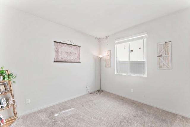 Detail Gallery Image 13 of 42 For 1788 Iris Cir, San Jacinto,  CA 92583 - 3 Beds | 2 Baths