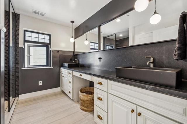 546 Oxford Avenue, Palo Alto CA: https://media.crmls.org/mediaz/c07a128d-7b1a-4be1-9cb8-9eada2a56410.jpg