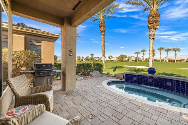 80200 Royal Birkdale Drive, Indio CA: https://media.crmls.org/mediaz/c07bff6e-58ee-4eb7-82a3-a0e2f861c1d5.jpg