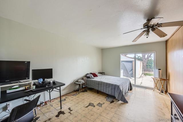 2535 Corona St, Lemon Grove CA: https://media.crmls.org/mediaz/c07c22ac-ea4c-4d5d-9679-98a4e4ade5ea.jpg