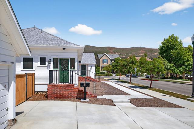 181 197 Klamath Street, Ventura CA: https://media.crmls.org/mediaz/c07c4732-b894-4e90-8d22-c96f6f9bad2c.jpg