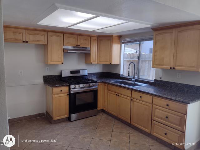 Detail Gallery Image 1 of 32 For 118 E Ventura St #H,  Santa Paula,  CA 93060 - 2 Beds | 1/1 Baths