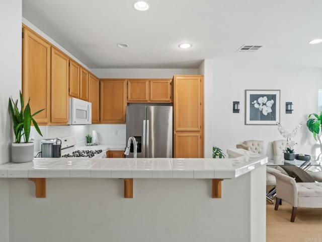 Detail Gallery Image 19 of 40 For 3416 Paseo De Fuentes, National City,  CA 91950 - 3 Beds | 2/1 Baths