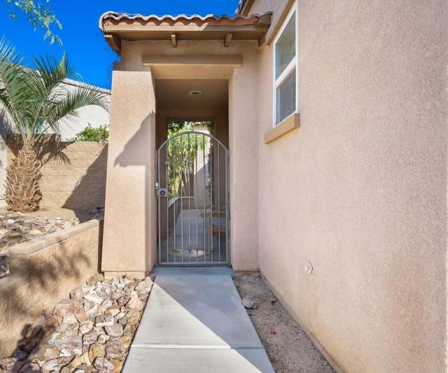 77370 New Mexico Drive, Palm Desert CA: https://media.crmls.org/mediaz/c07fd0e1-f9b3-4fea-b3e5-a0ab54f94d00.jpg