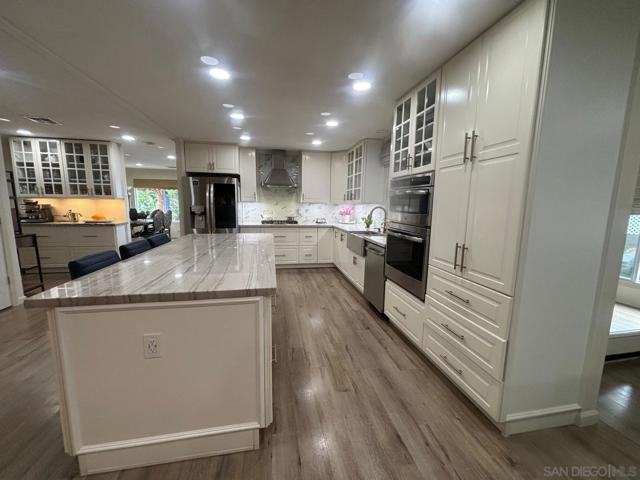 1930 W San Marcos Blvd, San Marcos CA: https://media.crmls.org/mediaz/c08024ca-901e-47bb-b796-f9094c1cd03a.jpg