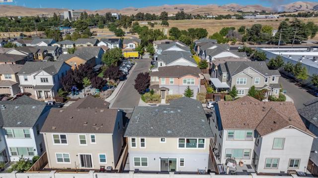 2209 Shiraz Cmn, Livermore CA: https://media.crmls.org/mediaz/c080e924-54e8-4a46-babd-3eb7aa9075ab.jpg