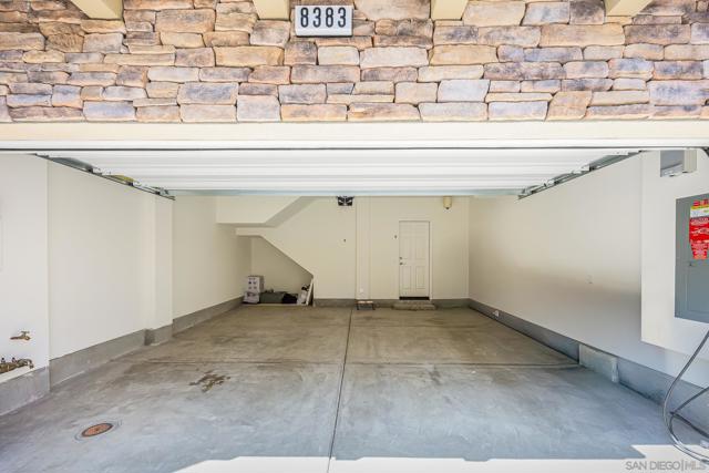 8383 Yellowstone St, Lemon Grove CA: https://media.crmls.org/mediaz/c0812ddc-8092-4366-b372-85c993cbf50a.jpg