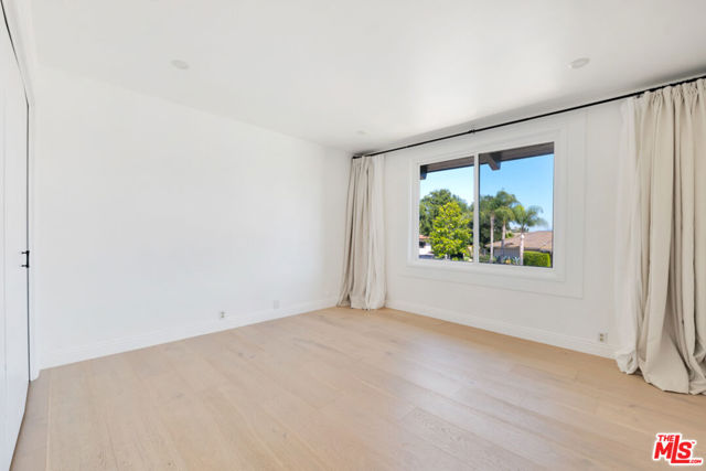 32305 Blue Rock, Westlake Village CA: https://media.crmls.org/mediaz/c082261a-8cdc-4a7d-8137-a0776b7b5c27.jpg