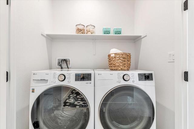 1030 Sinopia Terrace, San Ramon CA: https://media.crmls.org/mediaz/c0824d51-1937-4700-8c77-66727b897150.jpg