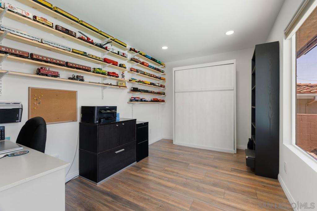 MLS #250032827SD image #39