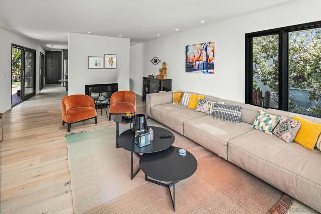 5341 Linda Way, La Jolla CA: https://media.crmls.org/mediaz/c084b415-ab82-4a34-9cc7-28d70e42f3a2.jpg