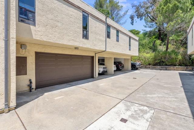 2005 Parrott Drive, San Mateo CA: https://media.crmls.org/mediaz/c0852c3f-43a1-43f5-a4f5-cf4aa7a1555d.jpg