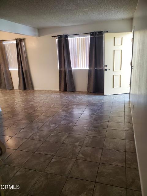 Detail Gallery Image 4 of 15 For 2587 Rudder Ave, Port Hueneme,  CA 93041 - 2 Beds | 1 Baths