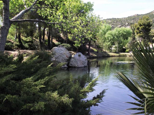 35109 Highway 79, Warner Springs CA: https://media.crmls.org/mediaz/c085ad47-8ee2-4d54-b82f-b7b5f1911e5f.jpg