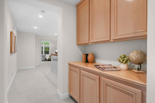Detail Gallery Image 34 of 51 For 6990 Blue Orchid Ln, Carlsbad,  CA 92011 - 5 Beds | 4 Baths
