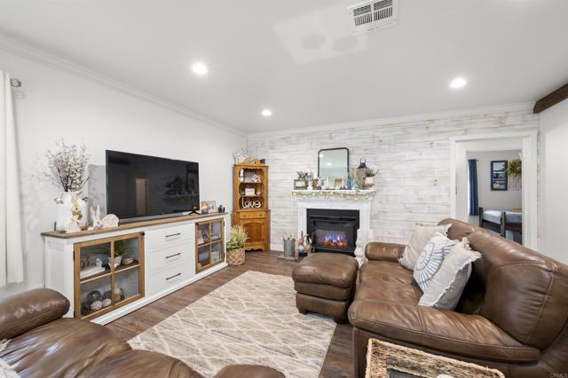 Thumbnail for 586 Del Mar Ave, Chula Vista, CA 91910