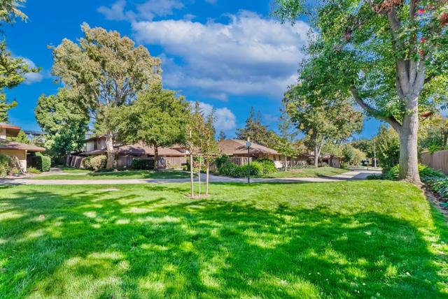 220 Red Oak Drive, Sunnyvale CA: https://media.crmls.org/mediaz/c0870527-9608-456c-9ffc-7dd61af1d064.jpg