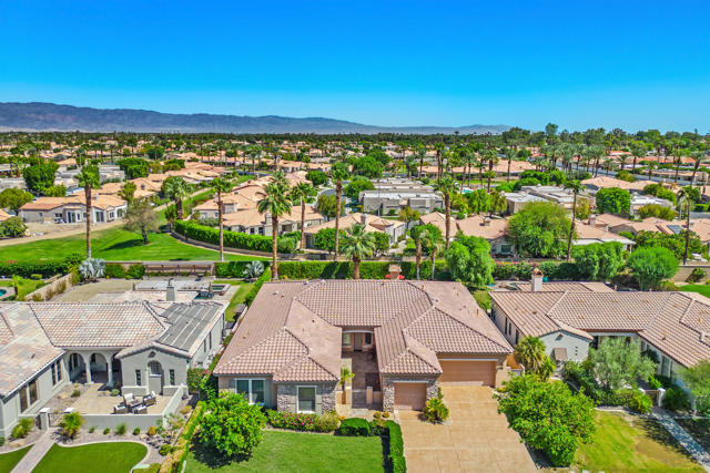 Image 33 of 45 For 48420 Big Horn Drive