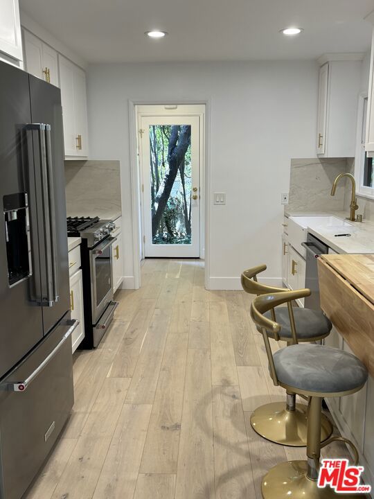 Drew Fenton | 643 Hightree Road Santa Monica CA | MLS: 7522748 Drew Fenton | 643 Hightree Road Santa Monica CA | MLS: 7522748