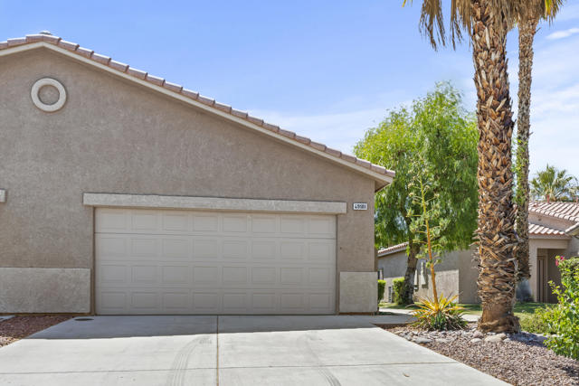 49181 Biery Street, Indio CA: https://media.crmls.org/mediaz/c0889b5a-4606-4215-842e-01267529a6af.jpg