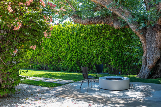 1529 S Riverside Drive, Palm Springs, CA 92264